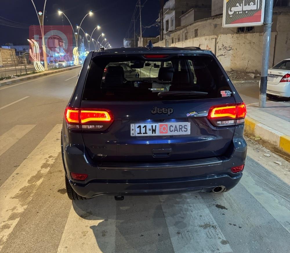 جیپ گراند شیرۆکی